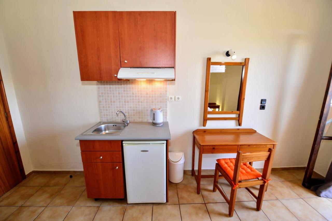 Vergas Hotel Malia Exteriör bild