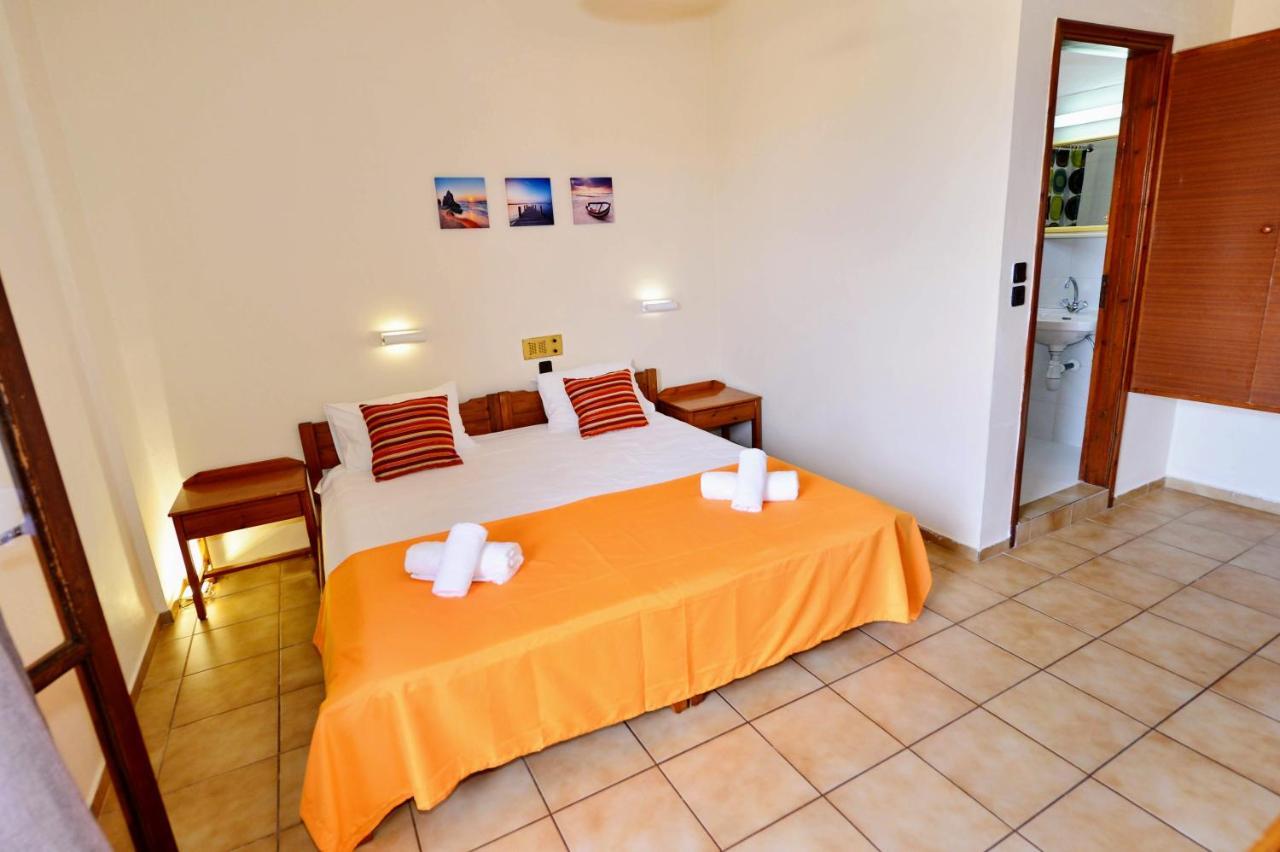 Vergas Hotel Malia Exteriör bild