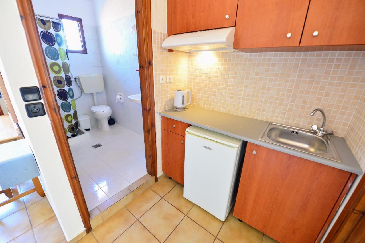 Vergas Hotel Malia Exteriör bild