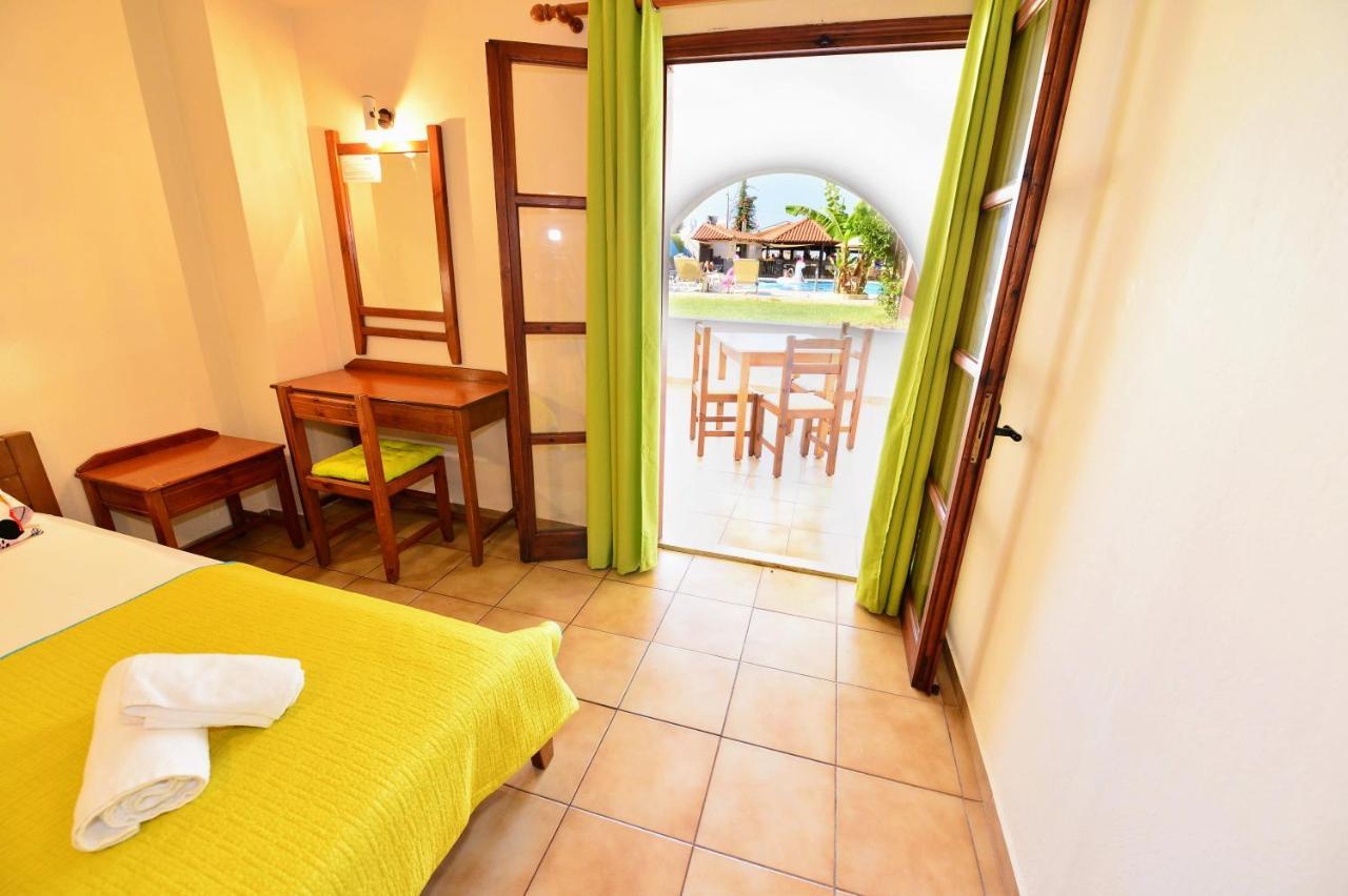 Vergas Hotel Malia Exteriör bild