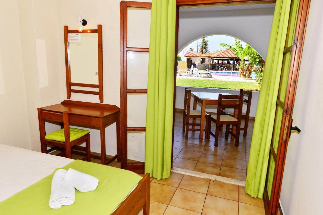 Vergas Hotel Malia Exteriör bild